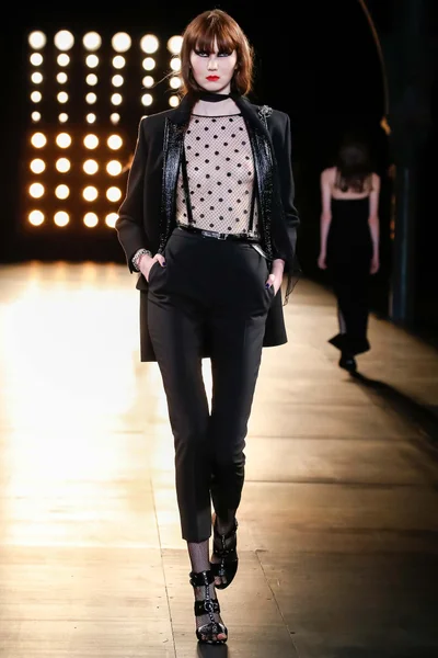 Look 57